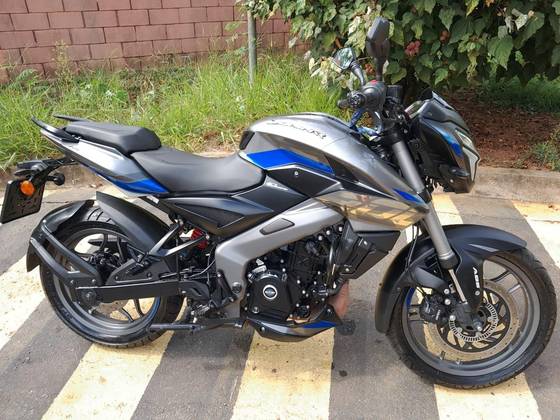 BAJAJ DOMINAR NS200 BAJAJ DOMINAR NS200